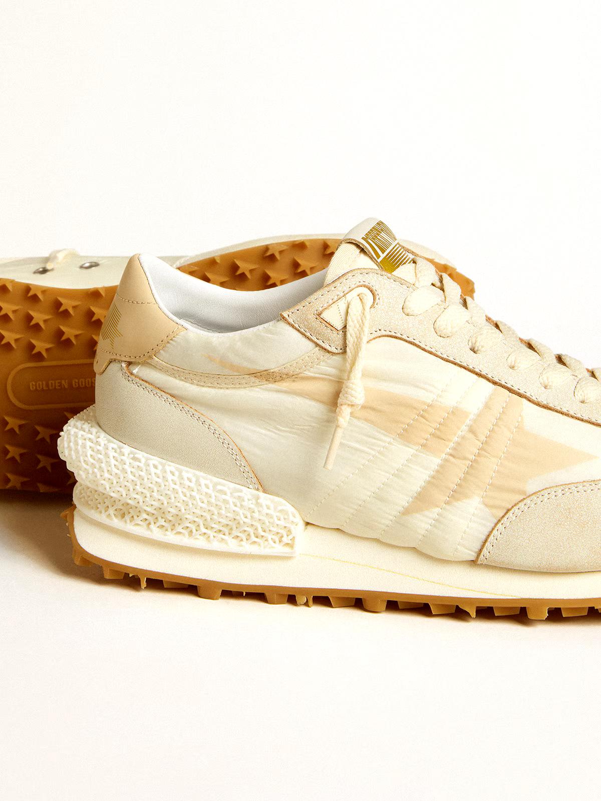 Running Sole Damen aus beigefarbenem Nylon mit Stern und Fersendetail aus Beige Leder