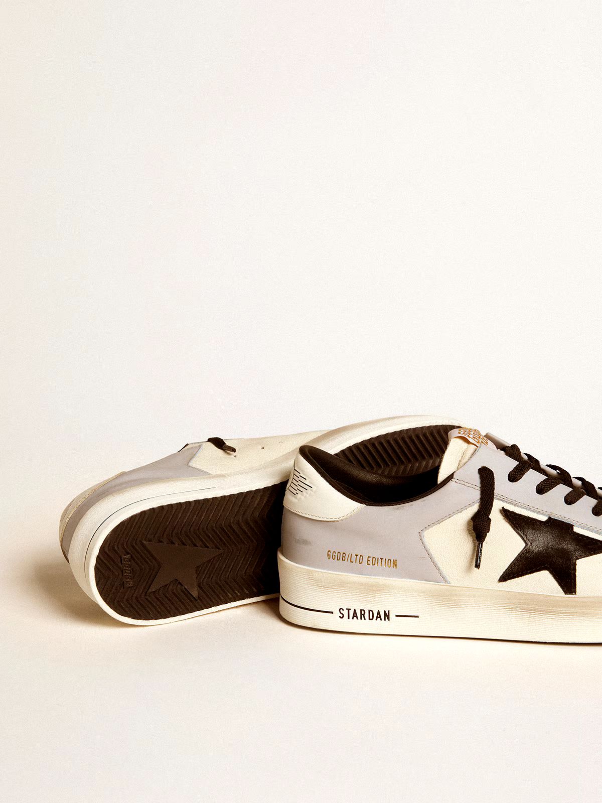 Stardan LTD aus Nappaleder und Leder mit Raulederstern und Lederferse