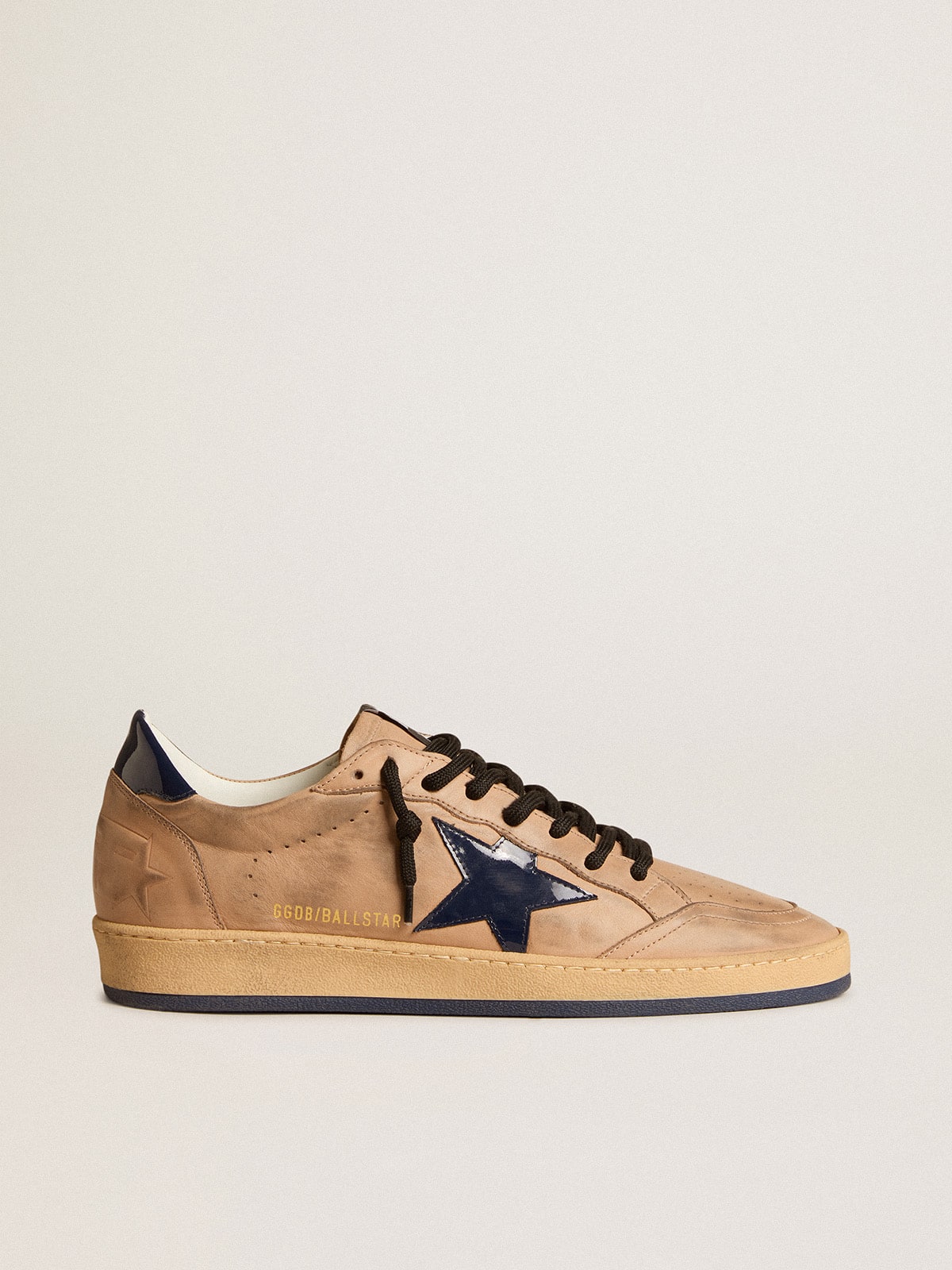 Ball Star in beige leather with blue patent leather star and heel tab