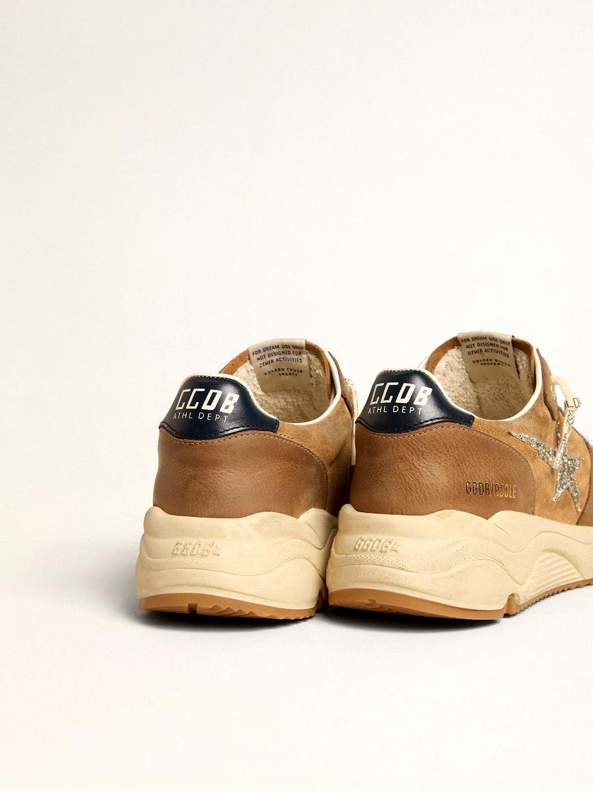 Tabakbrauner Running Sole Damen aus Nappa und Rauleder mit Silberglitzerstern