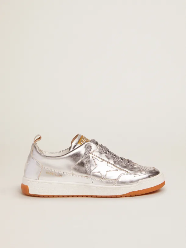 Yeah DAMEN Sneakers aus silbernem laminiertem Leder
